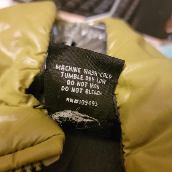 Athleta Puffer Jacket Size Med Unique Chartreuse Lime - Picture 9 of 13